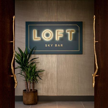 Hilton Woking Hotel Екстериор снимка