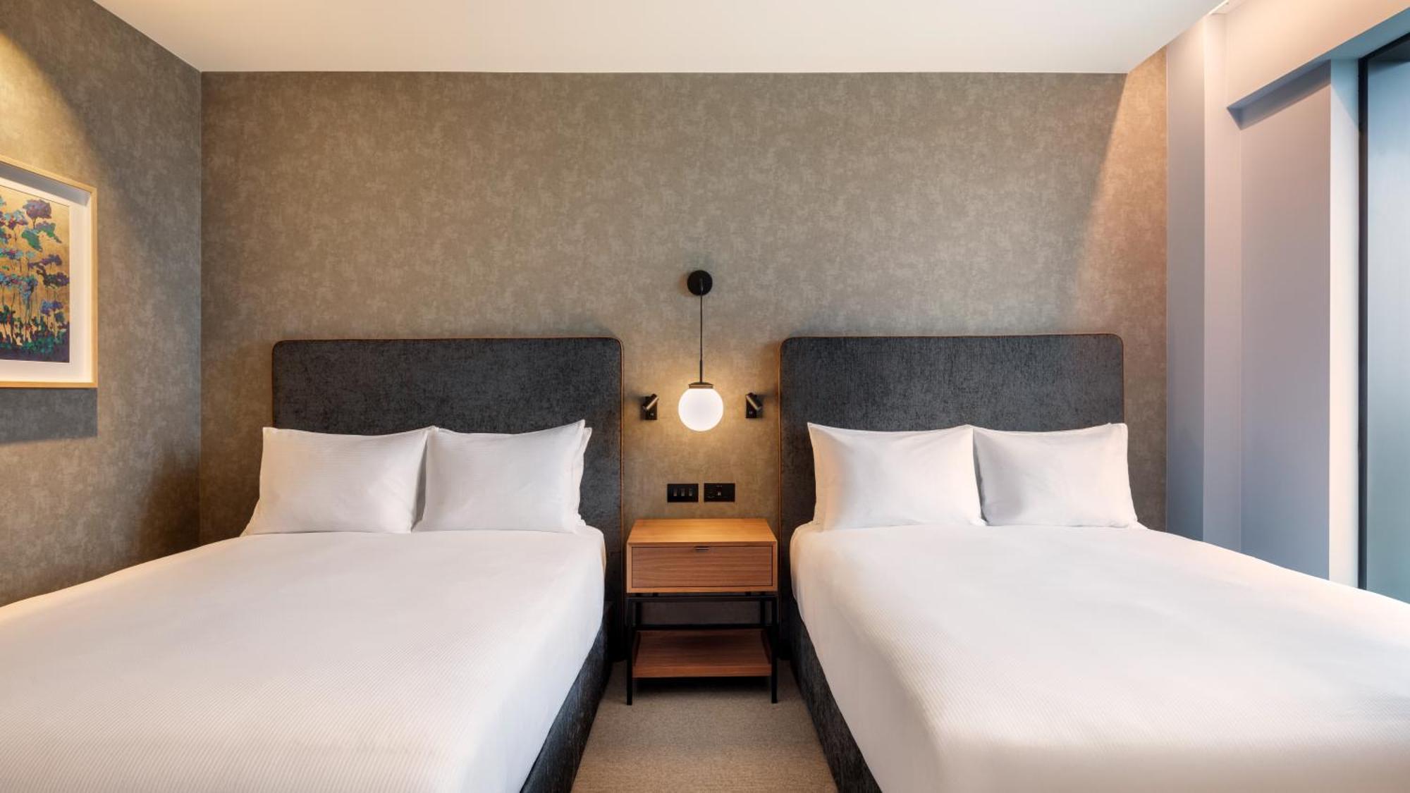 Hilton Woking Hotel Екстериор снимка